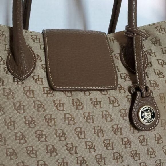 Vintage Dooney & Bourke Bag Shoulder Tote Handbag Signature Logo WOMEN'S WOMAN'S - Picture 2 of 16